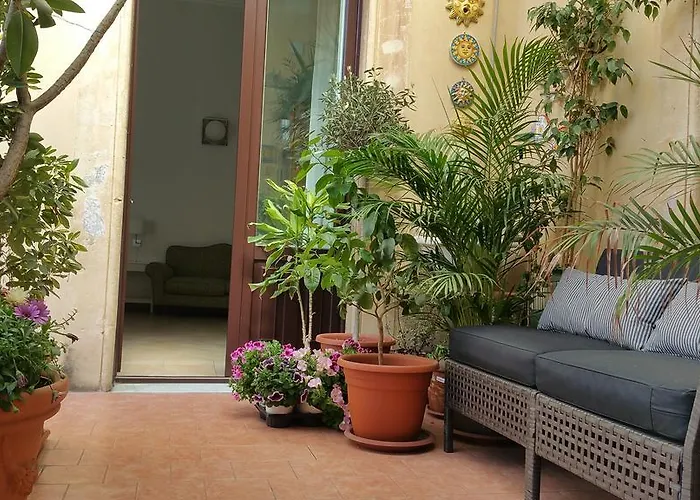 Centro Storico With Terrace Bed & Breakfast Catania