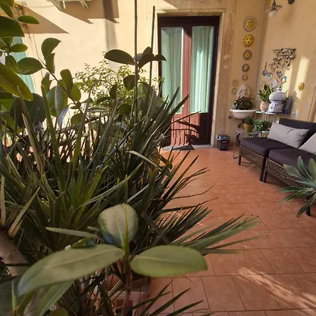 Centro Storico With Terrace カターニア