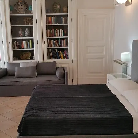 ベッド・アンド・ブレックファスト Centro Storico With Terrace カターニア