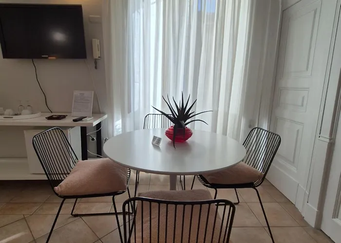 Centro Storico With Terrace 4*
